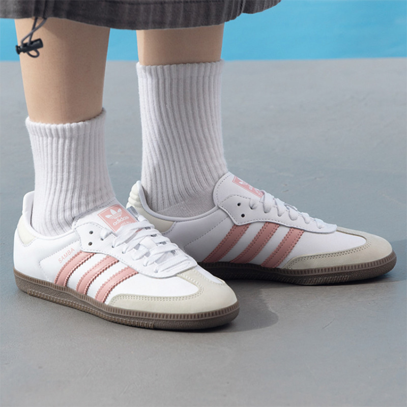 Sepatu kasual olahraga wanita  - Adidas Shoes Samba ulasan dan harga